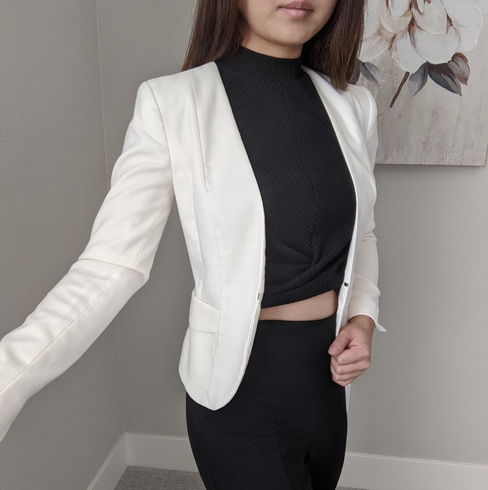 H&M Ivory White Crop Blazer